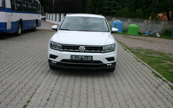 Volkswagen Tiguan cena 79900 przebieg: 63000, rok produkcji 2018 z Białogard małe 497